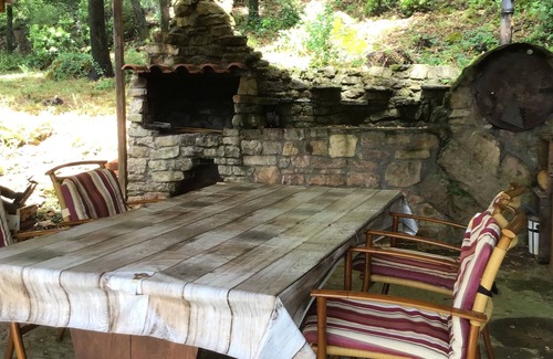Villemagne-l'Argentiere Appartement | Vacation apartment in private villa with pool