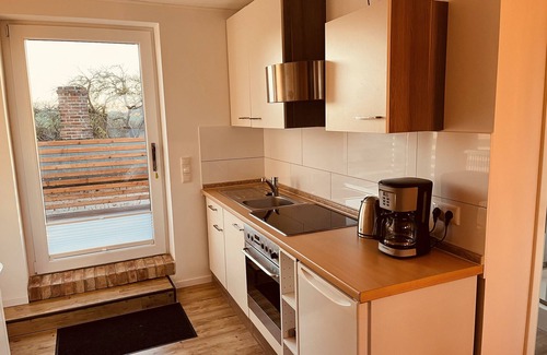 Meschendorf Appartement | Vacation apartment "Baltic Sea in view" 50m walk to the beach and sea view
