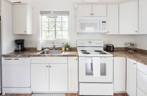 Ashcreek Appartement | Vacation and Remote Work! Enjoy all PDX offers!