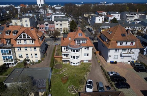 Warnemuende Appartement | Vacation apartment "Luv" with terrace, parking on the property