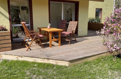 Ringenwalde Appartement | Vacation apartment at Düstersee with terrace and sauna in your own garden
