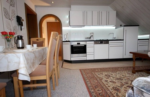 Liesen Appartement | Vacation apartment for 4 people with balcony and garden