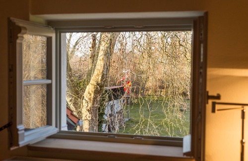 Ribnitz-Damgarten Appartement | Vacation apartment 5 "Deer in the evening light" in the Dechowshof manor house