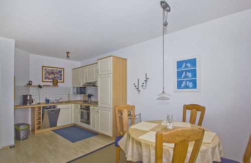 Breege Appartement | Vacation apartment near the harbor with balcony and sea view - Hafenhäuser Breege FeWo 14