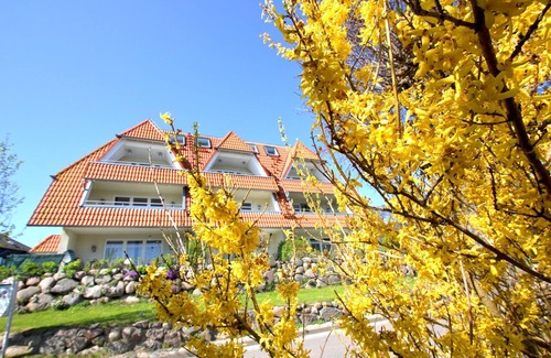 Breege Appartement | Vacation apartment near the harbor with terrace and sea view - Hafenhäuser Breege FeWo 13