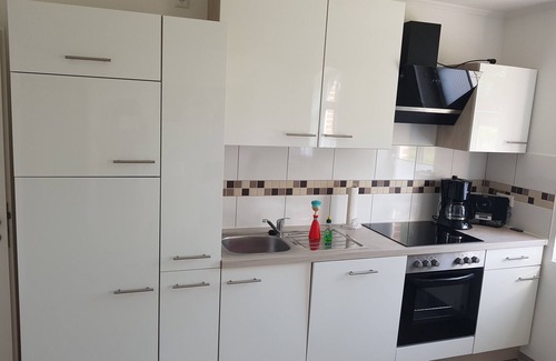 Suederholz Maison | Vacation apartment/house/mechanic apartment- Am Schlosspark near the Baltic Sea 6 persons+cd.