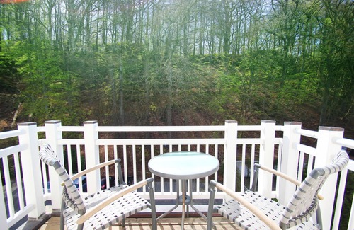 Binz Appartement | Vacation apartment near the beach with balcony and sea view - Villa Strandeck FeWo 06