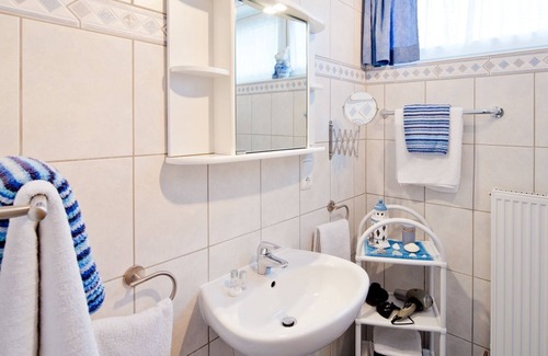 Reinhardshausen Appartement | Vacation apartment Tulip - Guesthouse Nöchel