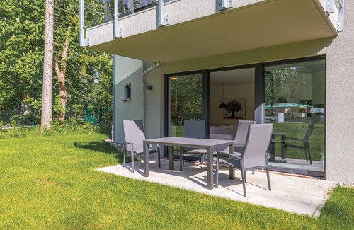 Krakow am See Appartement | Vacation apartment with terrace on Lake Krakow