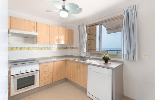 Alcala Appartement | Appartement de vacances 'Ático Bellavista Alcalá' avec terrasse privée et Wi-Fi