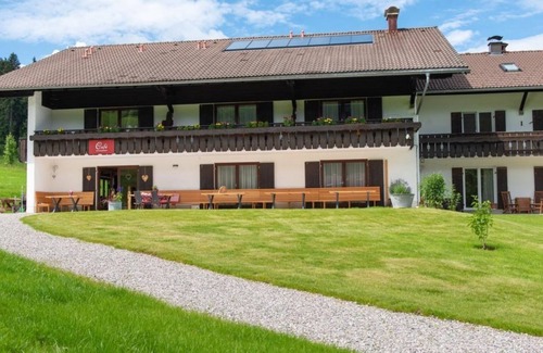 Rofleuten Appartement | Vacation apartment Almgspür - Guesthouse Sonnenplatzerl