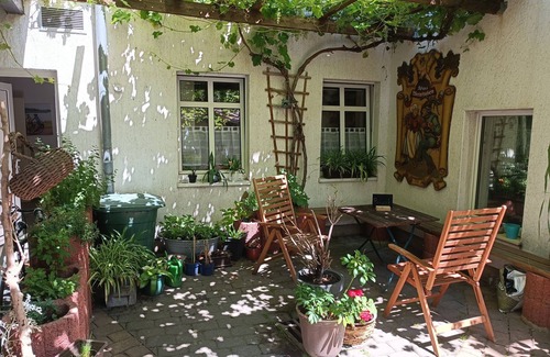 Freyburg Appartement | Vacation apartment Alt Freyburg, in the heart of the Jahn and wine town