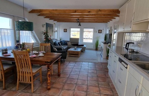 Harlesiel Appartement | Vacation apartment Am Yachthafen 100 upper floor - Holiday apartment Am Yachthafen 100 OG