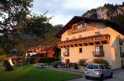 Lechaschau Appartement | Appartement / app. pour 4 personnes avec 58m² à Hinterbichl (76303)