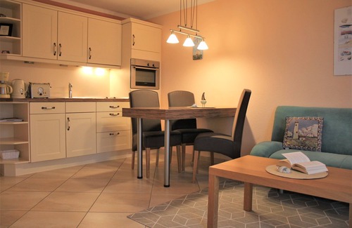 Oertzenhof Appartement | Vacation apartment "Blümchen" on Poel