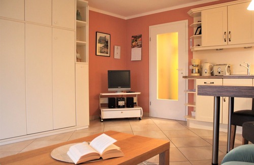 Oertzenhof Appartement | Vacation apartment "Blümchen" on Poel