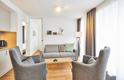 Bensersiel Appartement | Vacation apartment close to the beach with large balcony incl. use of swimming pool & sauna - Deichhäuser Anna