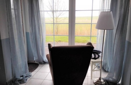 Eckwarder Ahndeich Appartement | Vacation apartment Strandkorb - Holiday apartments Huus Diekenblick
