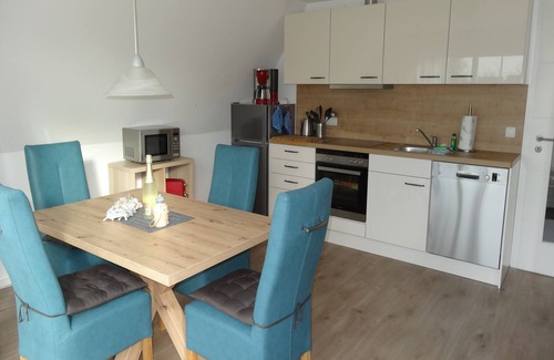 Breege Appartement | Vacation apartment in a quiet location and with balcony - Ferienhaus Solamar FeWo OG