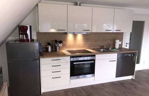 Breege Appartement | Vacation apartment in a quiet location and with balcony - Ferienhaus Solamar FeWo OG