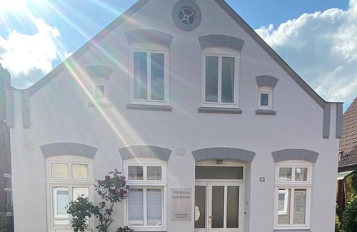 Toenning Maison | Vacation apartment "Niels" ground floor - Stadthaus Südertraum