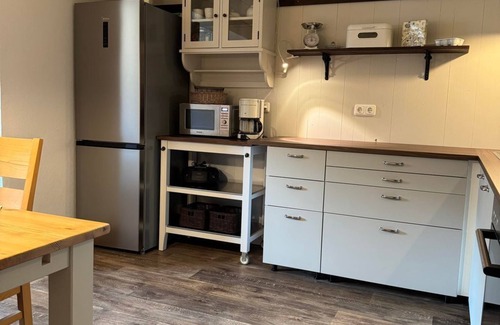 Amelith Maison | Vacation apartment, shower, WC, 2 bedrooms - Ferienhaus Buren-Hof