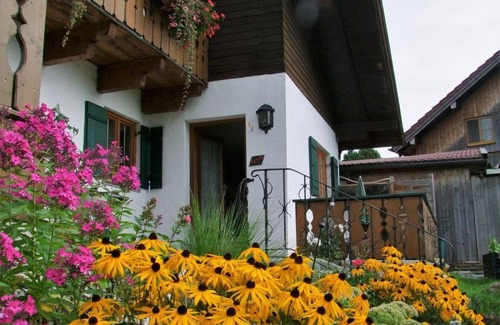 Saulgrub Appartement | Vacation apartment Sonneneck, Wagner - Holiday apartment