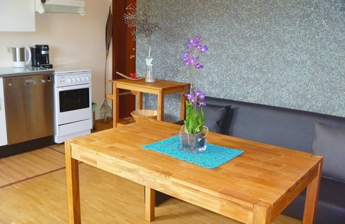 Anraff Appartement | Appartement avec terrasse, nature luxuriante et atmosphère de bien-être agréable