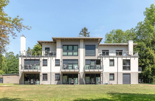 Krakow am See Appartement | Vacation directly on Lake Krakow in an apartment with balcony