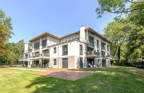 Krakow am See Appartement | Vacation directly on Lake Krakow in an apartment with balcony