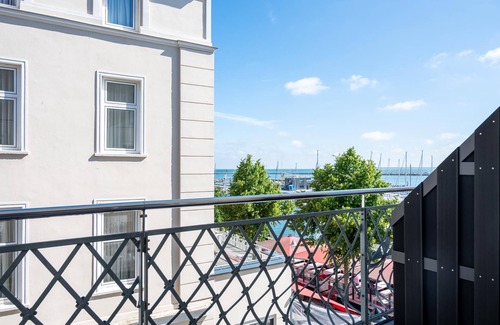 Warnemuende Appartement | Vacation directly on the historic Alter Strom
