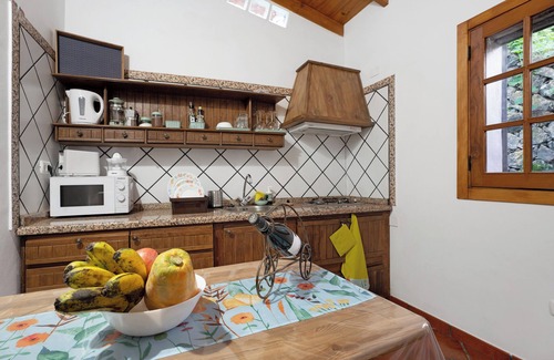 Las Rosas Maison | Maison de vacances "El Nogal" avec vue sur la mer, terrasse privée et Wi-Fi.