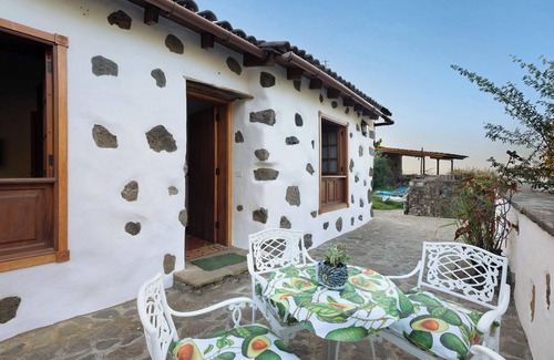Las Rosas Maison | Maison de vacances "El Nogal" avec vue sur la mer, terrasse privée et Wi-Fi.