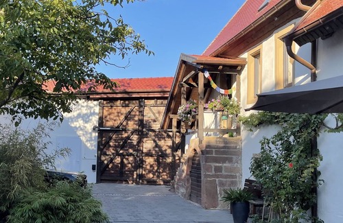 Weisenheim am Berg Maison | Vacation home WinzerGlück with its own terrace in the courtyard, centrally located in the village