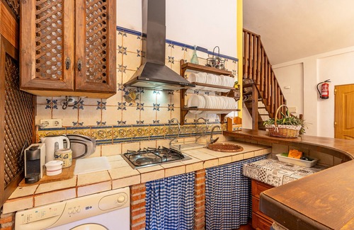 Niguelas Maison | Maison de vacances "A Pie De Sierra Nigüelas" avec vue sur les montagnes, piscine privée & Wi-Fi
