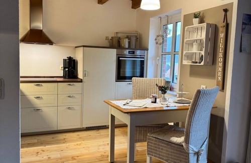 Solling Maison | Vacation home Buren-Hof - Holiday home, bathroom, WC