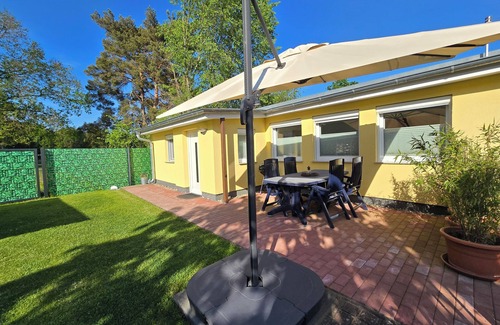 Mullrose Maison | Vacation home by the forest in Müllrose. Fully furnished and refurbished. Near the lake