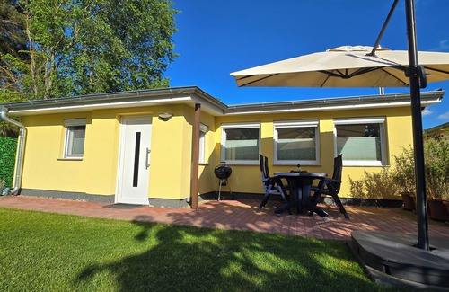 Mullrose Maison | Vacation home by the forest in Müllrose. Fully furnished and refurbished. Near the lake
