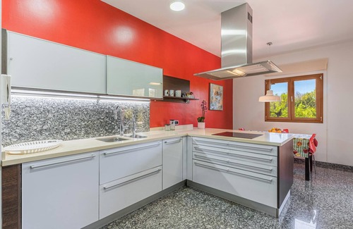 Ses Salines Maison | Maison "Can Bou" avec vue sur les montagnes et la mer, piscine, Wi-Fi, balcon, jardin et terrasse