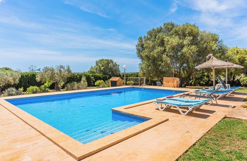 Ses Salines Maison | Maison "Can Bou" avec vue sur les montagnes et la mer, piscine, Wi-Fi, balcon, jardin et terrasse