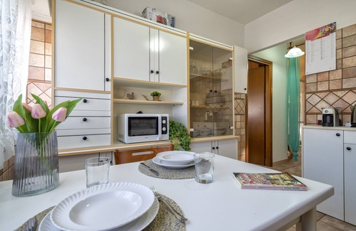 Centro Commerciale Maison | Vacation Home "Casa a 2 Passi dalla Spiaggia" Close to the Sea with Private Covered Terrace