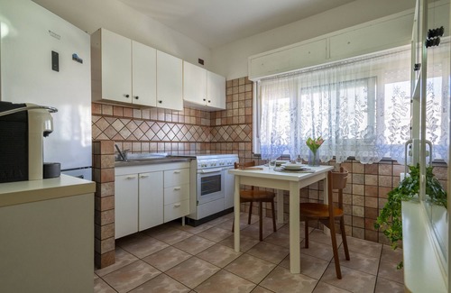 Centro Commerciale Maison | Vacation Home "Casa a 2 Passi dalla Spiaggia" Close to the Sea with Private Covered Terrace