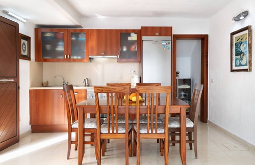 Arrieta Maison | Vacation Home "Casa Luisa" with Sea View & Wi-Fi