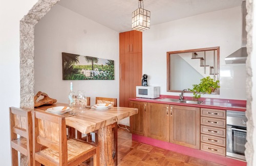 Arrieta Maison | Maison de vacances 'Casa Roque' avec vue sur la mer, Wi-Fi et climatisation