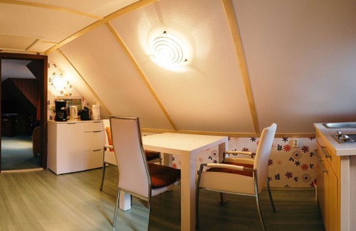 Patzig Appartement | Maison au toit de chaume - Maison de vacances et Appartement sous un toit de chaume dans Woorke