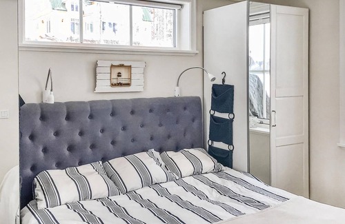 Uppsala Maison | Vacation home directly on the lake, Trehörningen