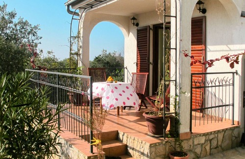 Peroj Maison | Maison Ema by Interhome