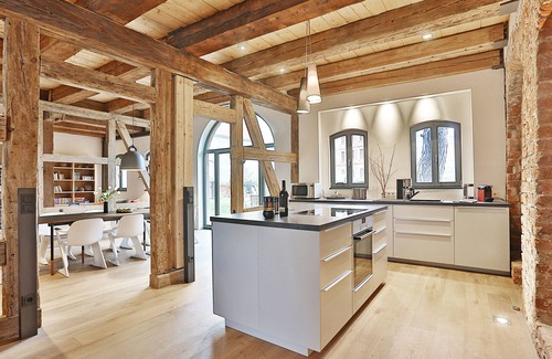 Old Town Maison | Vacation home feeling in the heart of the old town - 180 m2 over 2 floors, 3 bedrooms, fireplace