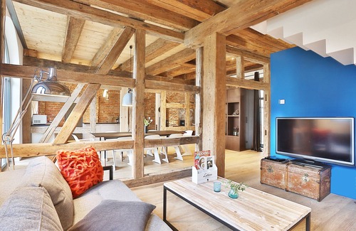 Old Town Maison | Vacation home feeling in the heart of the old town - 180 m2 over 2 floors, 3 bedrooms, fireplace