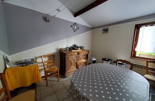 Haut-Loquin Maison | Maison de vacances "Gîte Des Peupliers, Gîte À La Ferme" avec terrasse privée, jardin privé et Wi-Fi
